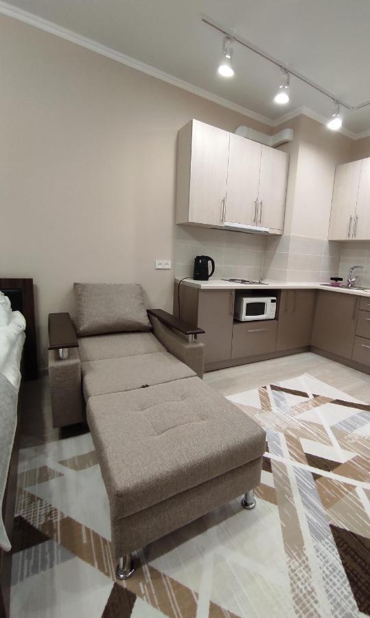 Уютная квартира-студия ЖК Lotus Terrace Apartment Алма Ата Екстериор снимка